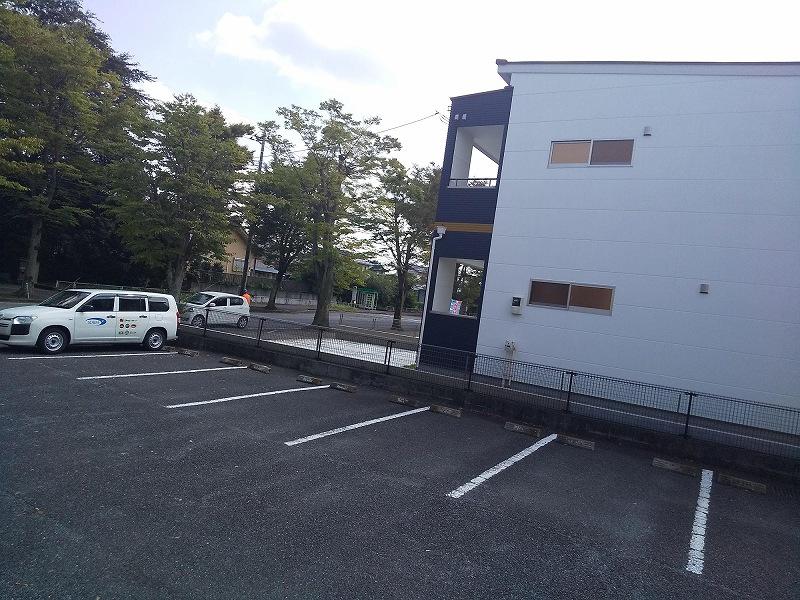 セピアコート(27066)の外観・駐車場イメージ1枚目
