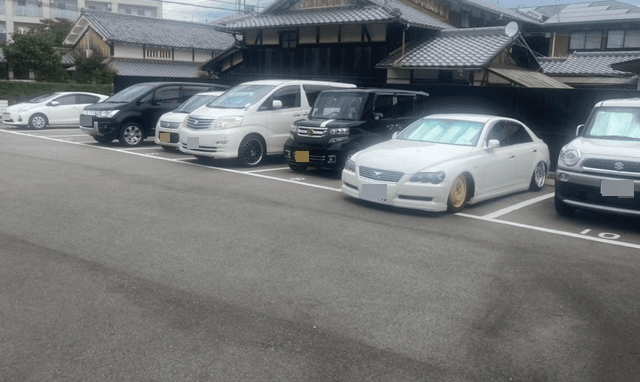 緑ヶ丘ガレージの外観・駐車場イメージ3枚目