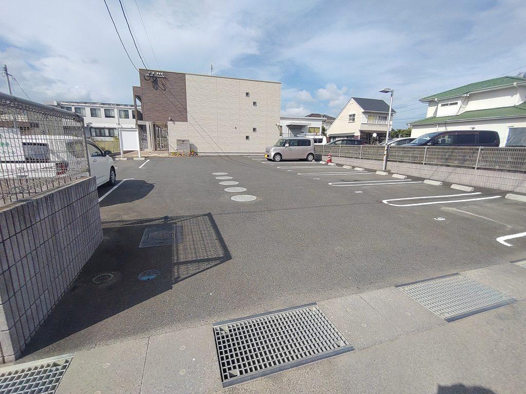 クレイノエストレーラ(55591)の外観・駐車場イメージ1枚目