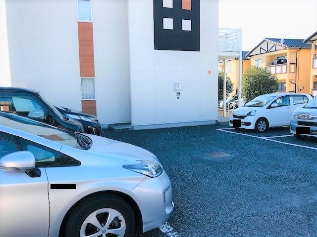 モズ(52642)の外観・駐車場イメージ1枚目