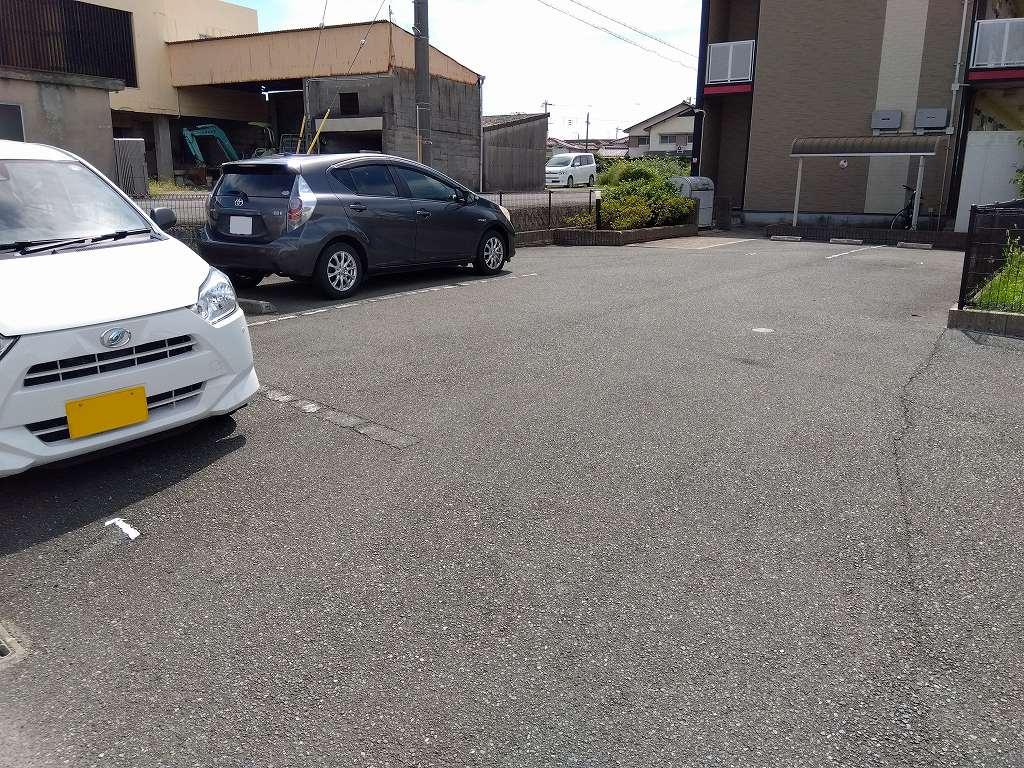 サマール梅井(37877)の外観・駐車場イメージ3枚目