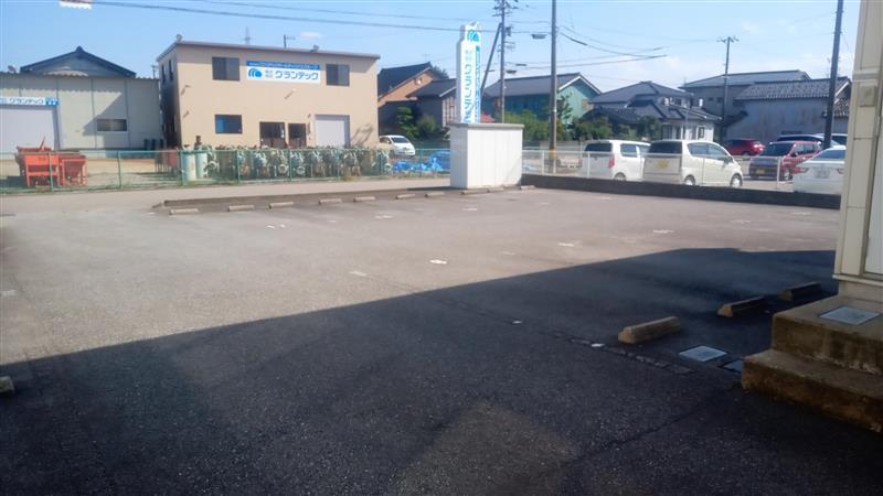 石瀬(23981)の外観・駐車場イメージ1枚目