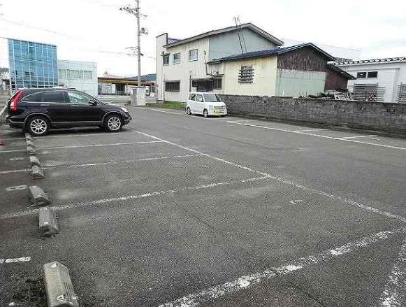 未来(26064)の外観・駐車場イメージ1枚目