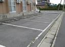 ツインズB(18242)の駐車場