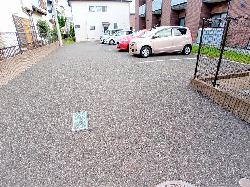 コスモスⅡ(48291)の外観・駐車場イメージ1枚目