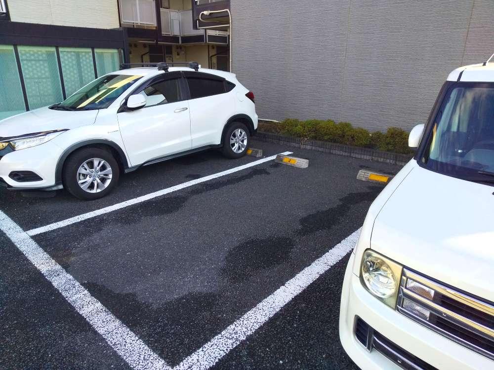 カーニバルⅠ(33104)の外観・駐車場イメージ1枚目