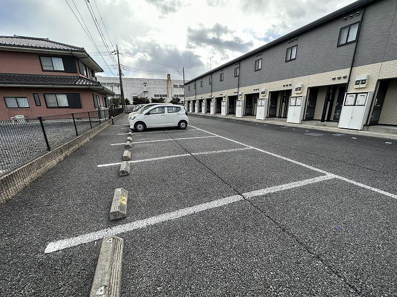 パレスマンションⅤ(31720)の外観・駐車場イメージ1枚目