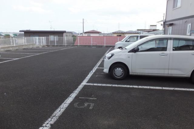 山崎(28431)の外観・駐車場イメージ1枚目