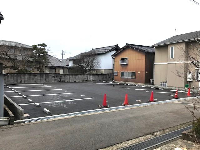 ガーデンカーパークⅤの外観・駐車場イメージ1枚目