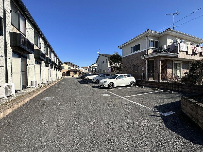 下栗(27031)の外観・駐車場イメージ1枚目