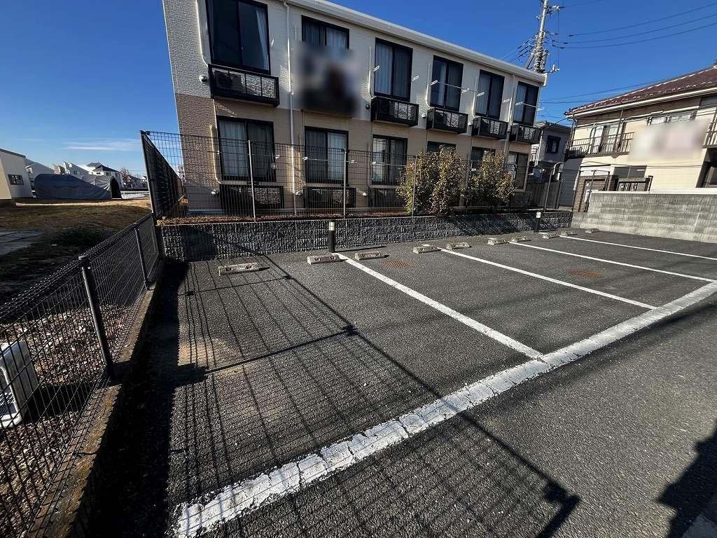 K&H(41985)の外観・駐車場イメージ1枚目