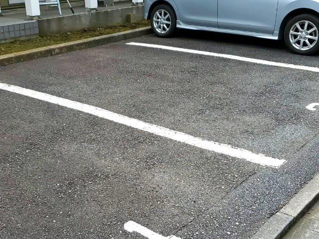 セレーヌ(17388)の外観・駐車場イメージ1枚目