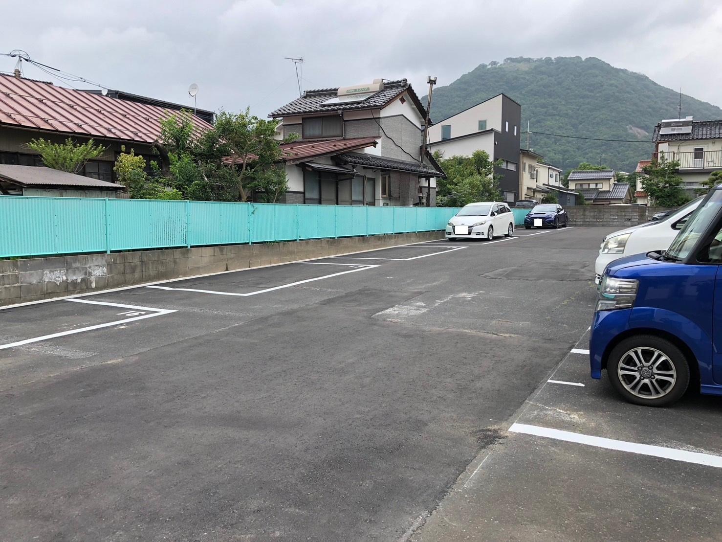 西町2丁目113駐車場の外観・駐車場イメージ1枚目
