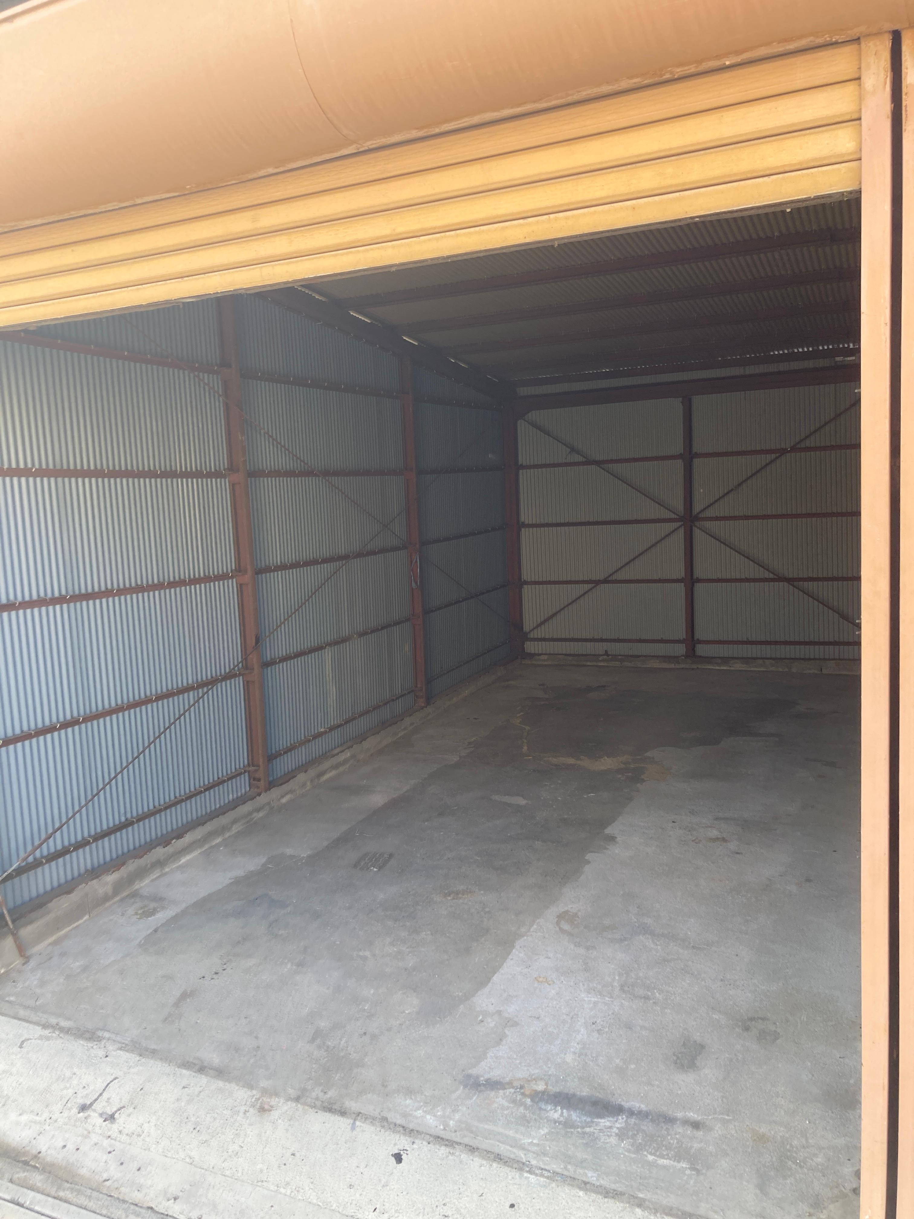 マルイワ・さくら車庫の外観・駐車場イメージ2枚目