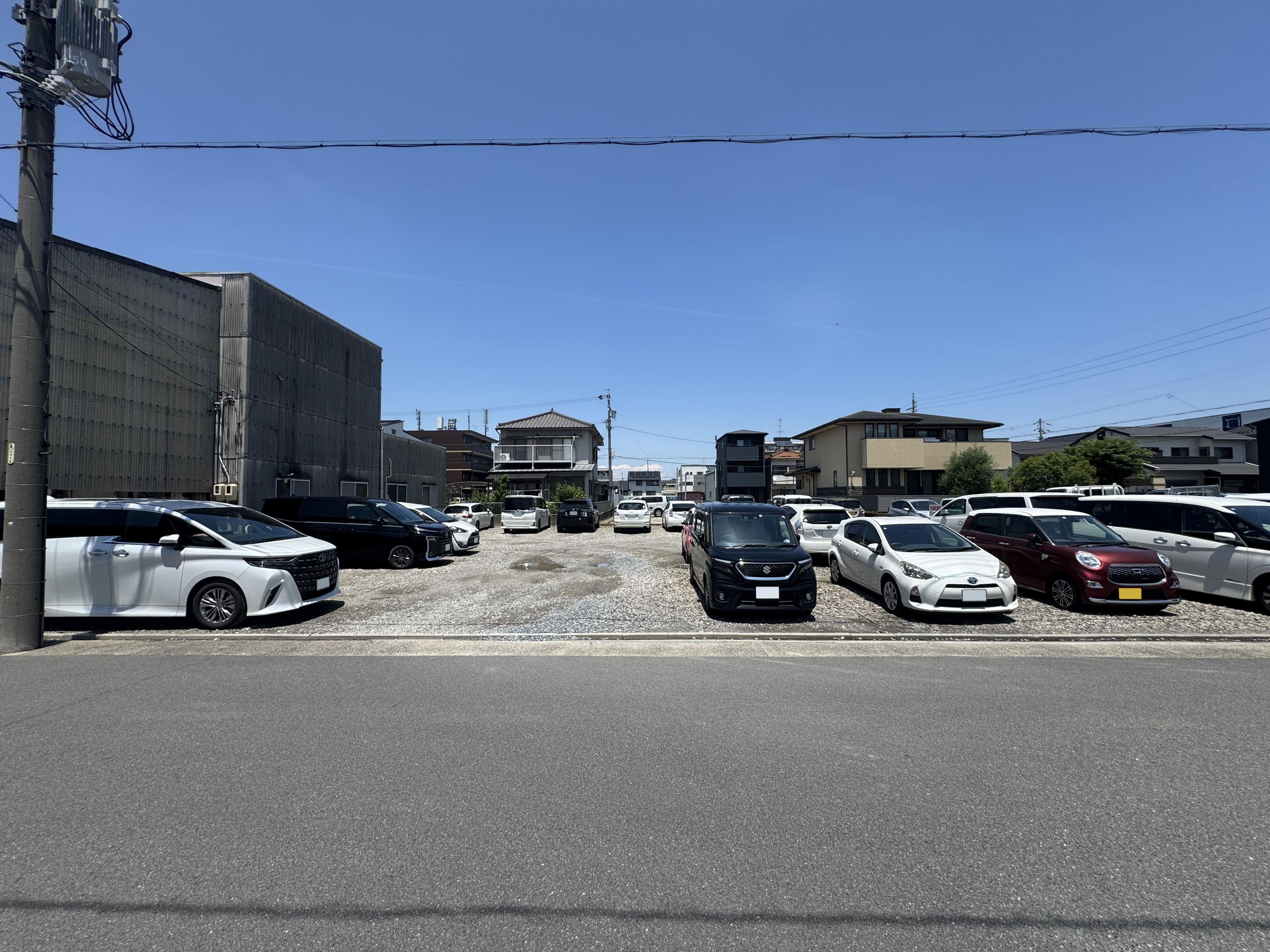 P213の外観・駐車場イメージ2枚目