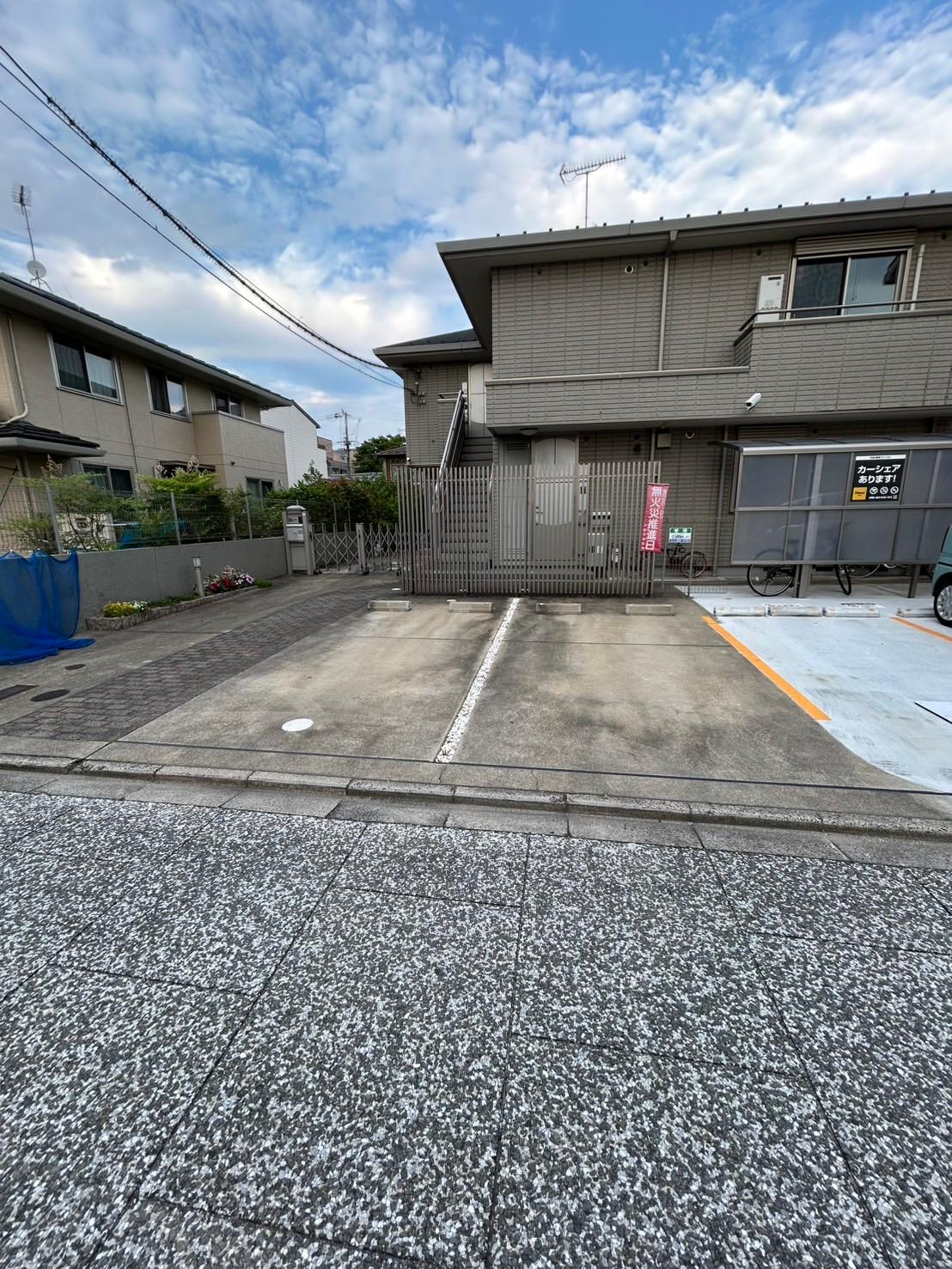 Estacion Verdeガレージの外観・駐車場イメージ1枚目