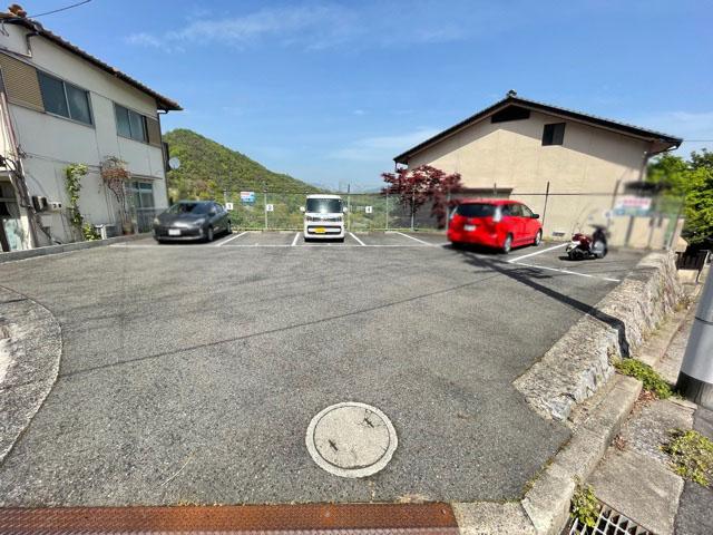 原田ガレージの外観・駐車場イメージ1枚目