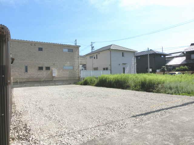 ワイズ・常願通 第1駐車場の外観・駐車場イメージ2枚目