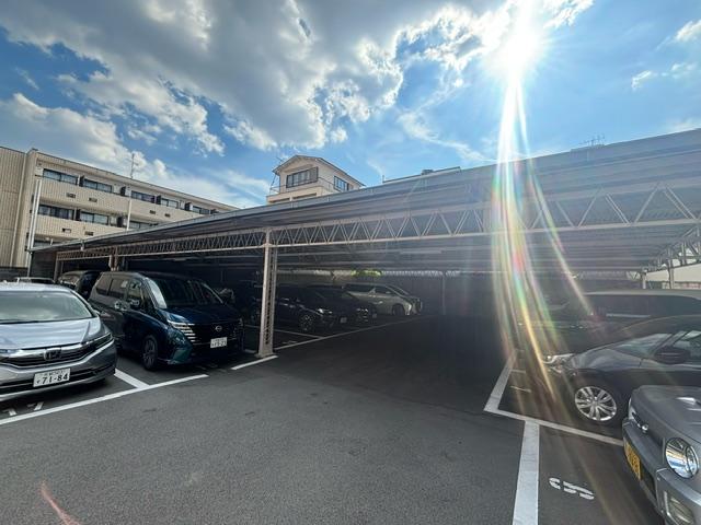 ハヤシガレージの外観・駐車場イメージ3枚目