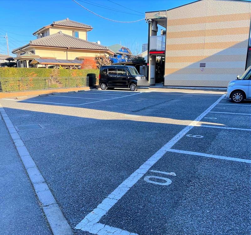 サンシティ(28179)の外観・駐車場イメージ1枚目