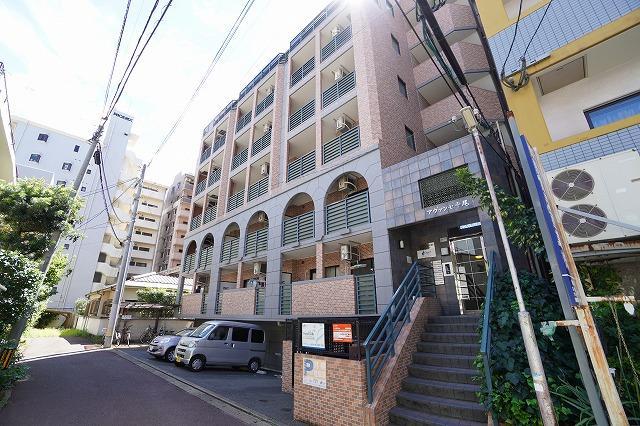 アヴァンセ平尾の外観・駐車場イメージ1枚目