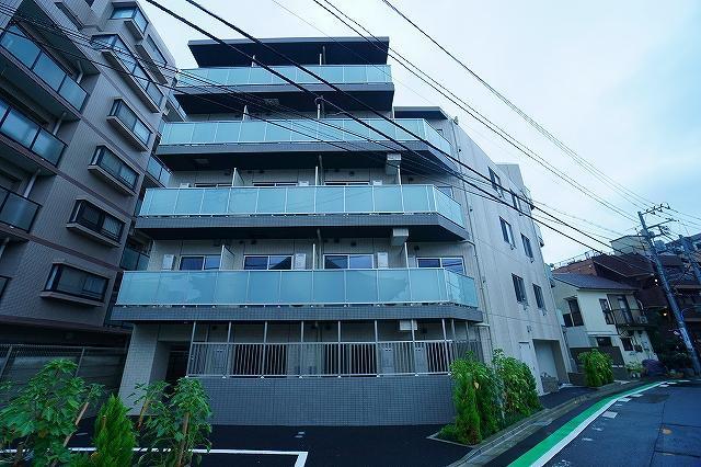 グランド神楽坂の外観・駐車場イメージ1枚目