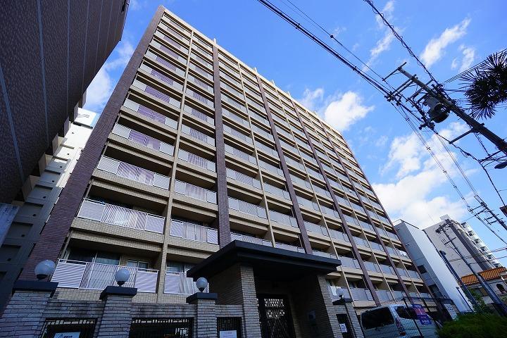 アーバンフラッツ西中島の外観・駐車場イメージ1枚目