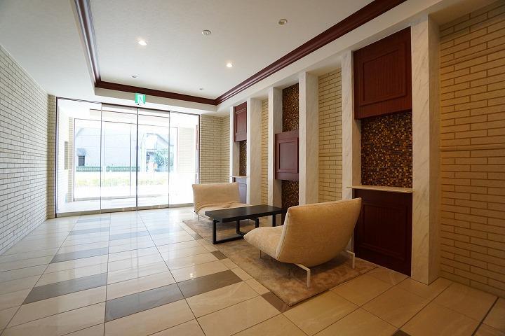 La Douceur西宮北口の外観・駐車場イメージ2枚目