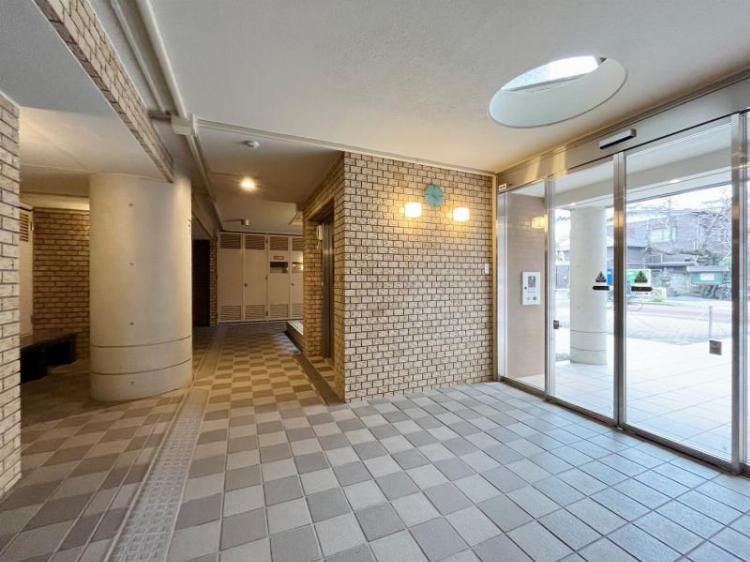 アビターレ中目黒の外観・駐車場イメージ2枚目