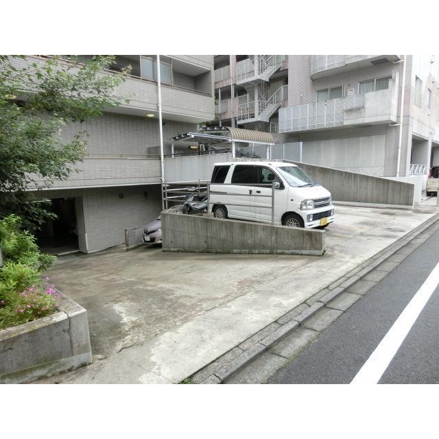 グランドアベニュー(駐車場)の外観・駐車場イメージ2枚目